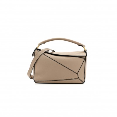 LOEWE GRAINED CALFSKIN SMALL PUZZLE BAG SAND (24*16.5*10.5cm)