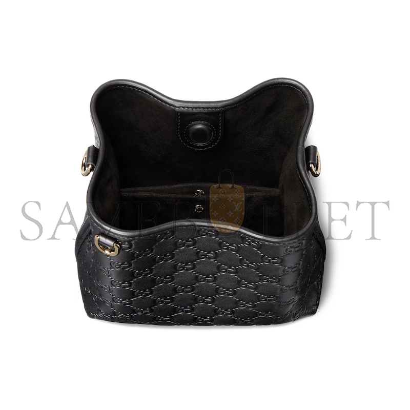 GUCCI GG EMBLEM SMALL BUCKET BAG 815118 (19*18*11cm) GUCCI GG EMBLEM SMALL BUCKET BAG 815118 (19*18*11cm)