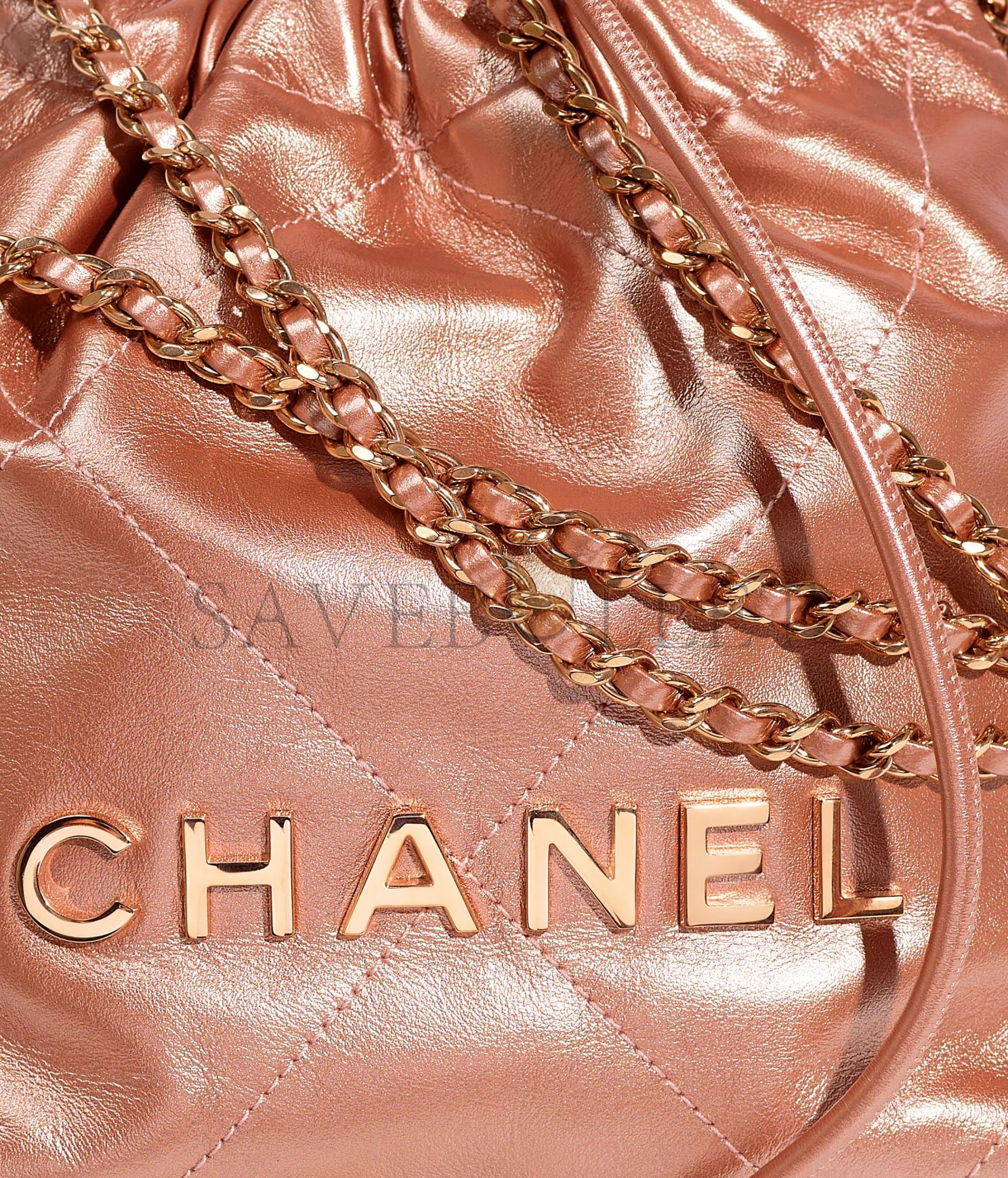 CHANEL 22 MINI HANDBAG AS3980 B10691 NN728 (20*19*6cm)